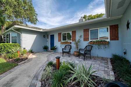 4452 Clearwater Harbor Dr N Largo, FL 33770