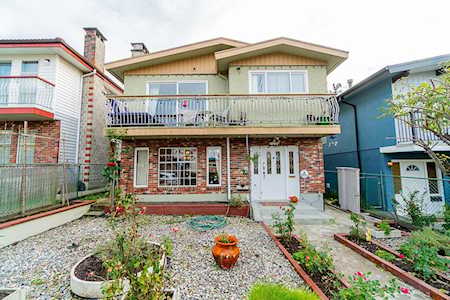 2748 E 25th Avenue Vancouver, BC V5R 1H7