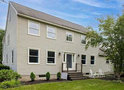 15 Lafayette Terrace North Hampton, NH 03862