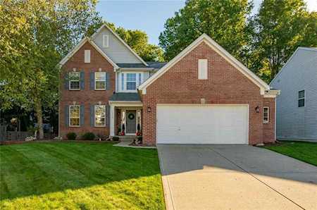 14427 Chapelwood Ln Fishers, IN 46037