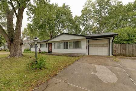 1145 Swallow Ln Florissant, MO 63031