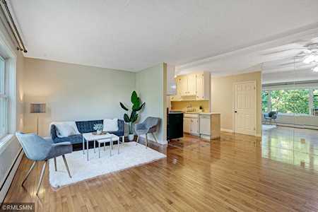 415 Ridgewood Avenue #204 Minneapolis, MN 55403
