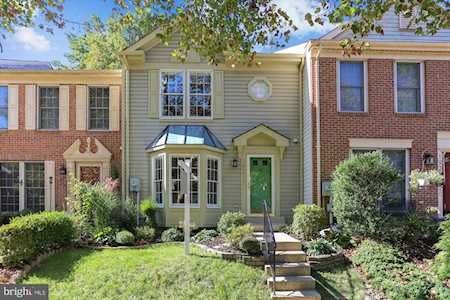 19218 Cross Ridge Dr Germantown, MD 20874