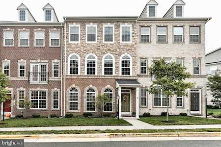 1526 Kinnaird Terrace Leesburg, VA 20176