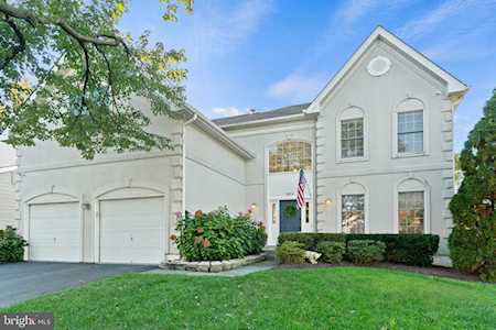 10816 Crippen Vale Ct Reston, VA 20194