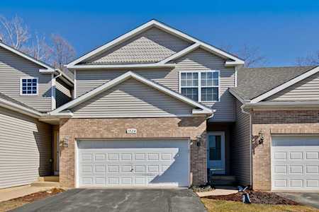 1524 Scarlett Way Woodstock, IL 60098