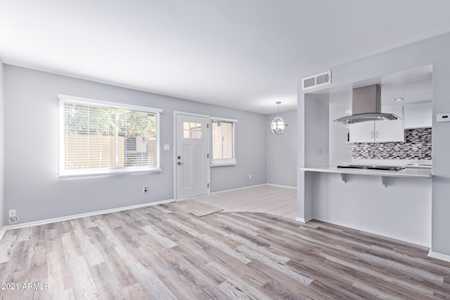 4279 N 81st Street Scottsdale, AZ 85251