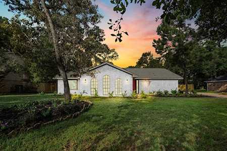 25319 Spring Ridge Dr Spring, TX 77386