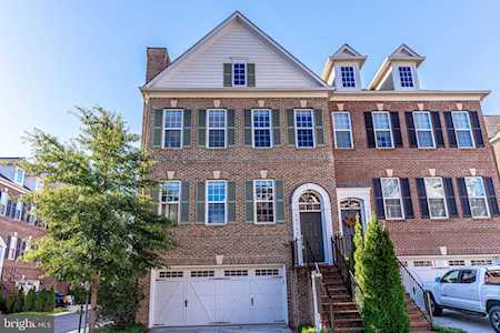 10703 Cameron Glen Dr Fairfax, VA 22030