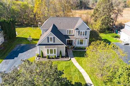 5492 Woodfield Pkwy Grand Blanc Twp, MI 48439