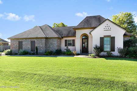 106 Oak Shadows Drive Youngsville, LA 70592