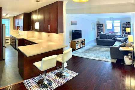 3210 Arlington Avenue #5J Bronx, NY 10463