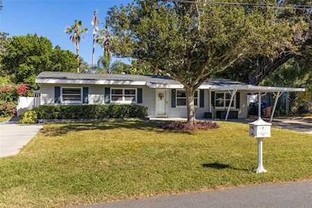 918 N Palm Dr SW Largo, FL 33770