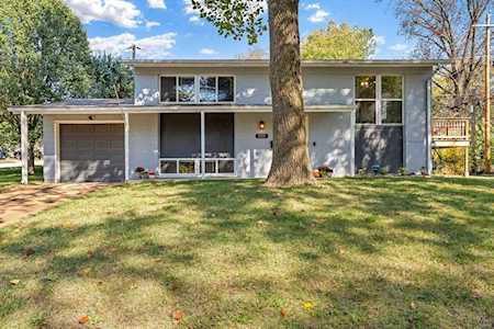 1553 Ville Maura Ln Hazelwood, MO 63042