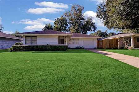 8626 Anacortes St Houston, TX 77061