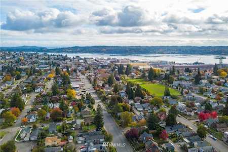 1939 5th St Bremerton, WA 98337