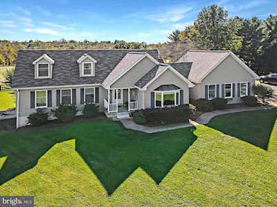 37677 Cooksville Rd Purcellville, VA 20132