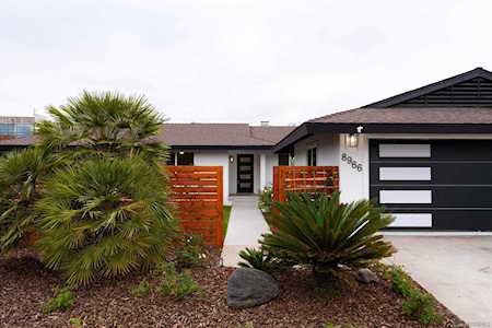 8966 Cliffridge Ave La Jolla, CA 92037