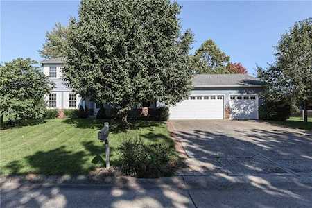 8842 Ginnylock Dr Indianapolis, IN 46256