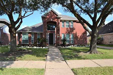 12110 Green Trails Dr Stafford, TX 77477