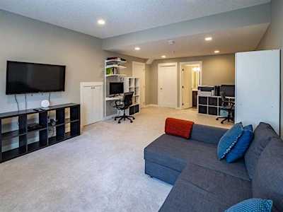 355 Nolancrest Heights NW #301 Calgary, AB T3R 0Z9