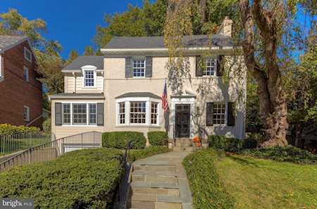 3529 Woodbine St Chevy Chase, MD 20815