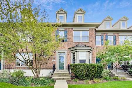 1827 Westleigh Dr Glenview, IL 60025