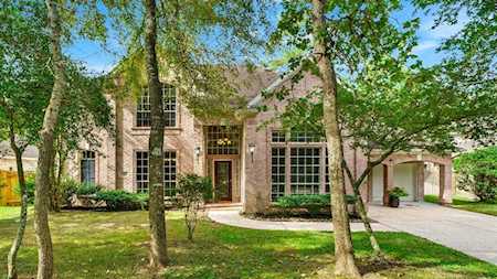 147 W Slatestone Circle The Woodlands, TX 77382