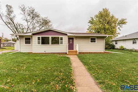 428 S Garfield St Lennox, SD 57039