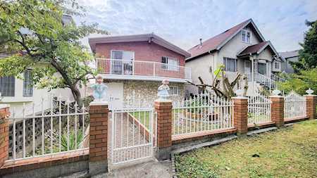 2868 E Pender Street Vancouver, BC V5K 2C3