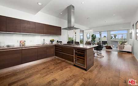 3111 Via Dolce #402 Marina Del Rey, CA 90292