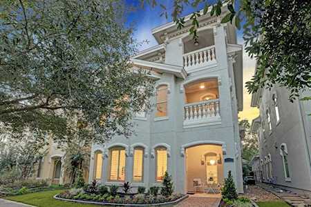 11 Olmstead Row The Woodlands, TX 77380