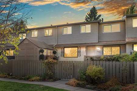 203 Lynnview Rd SE #105S Calgary, AB T2C 2C6