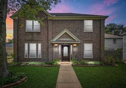 16431 Crossfield Dr Houston, TX 77095
