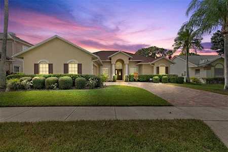 13534 Falcon Pointe Dr Orlando, FL 32837