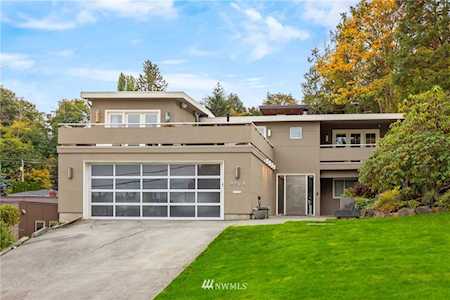 3757 W Commodore Way Seattle, WA 98199
