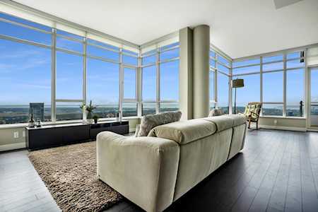 4508 Hazel Street #4202 Burnaby, BC V5H 0E4