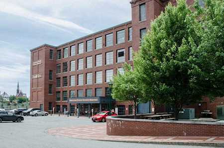 491 Dutton St #320 Lowell, MA 01854