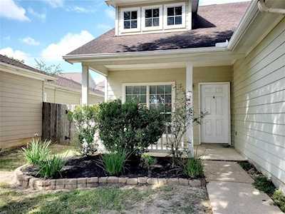 10014 Date Meadow Ln Tomball, TX 77375