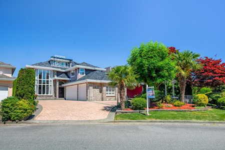 5611 Musgrave Crescent Richmond, BC V7C 5N2