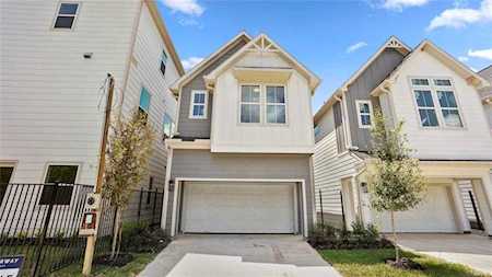 4611 Maxie St Houston, TX 77007