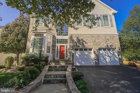 25461 Farmneck Ct Chantilly, VA 20152
