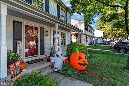 7831 Marioak Dr Elkridge, MD 21075