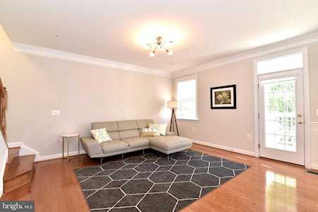 2512 Pascal Place #208 Herndon, VA 20171