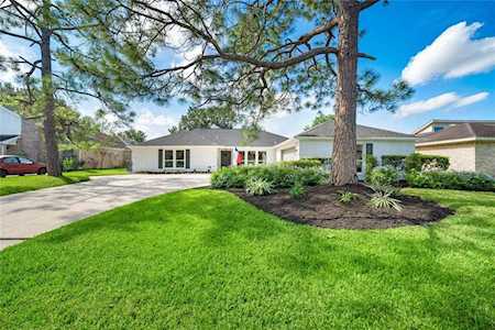 3026 Cypress Point Dr Missouri City, TX 77459