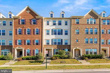 5314 Center Dr N Greenbelt, MD 20770