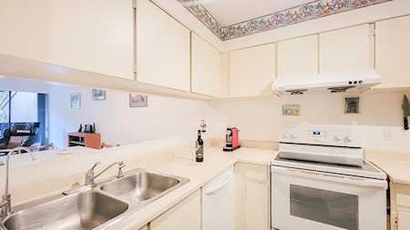 1884 Purcell Way North Vancouver, BC V7J 3K3