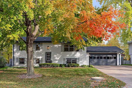 8710 47th Avenue N New Hope, MN 55428