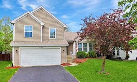 1700 Brompton Ln Crystal Lake, IL 60014