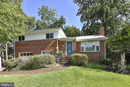 6206 Wilson Ln Bethesda, MD 20817
